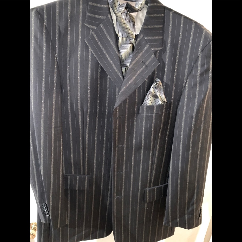 Men’s Navy blue olive green stripe suit 42L 35W
